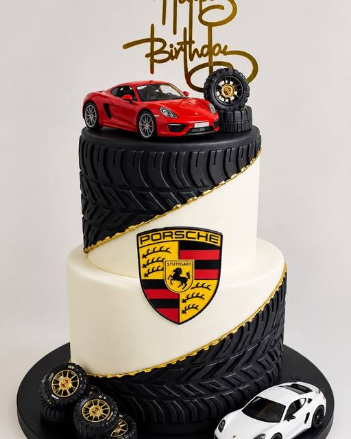 Custom cakes by MIEN TREATS, Lagos